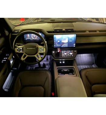 Land Rover Defender 2024