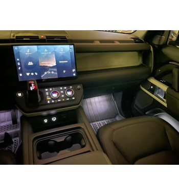 Land Rover Defender 2024