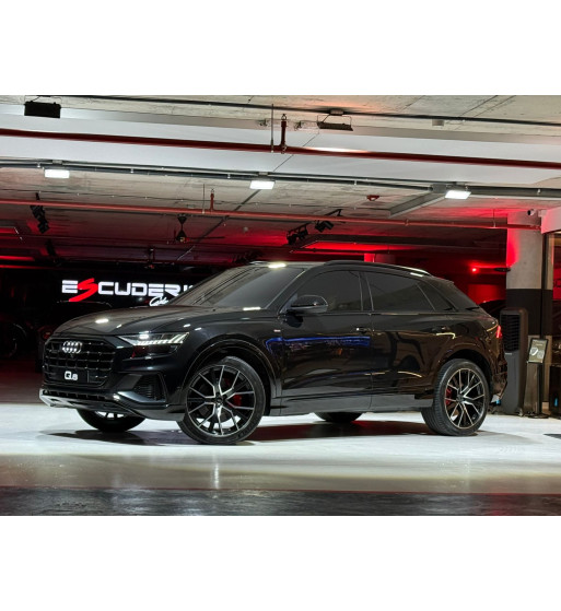 Audi Q8 2023