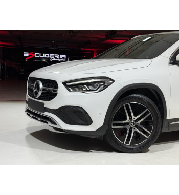 MERCEDES-BENZ GLA 200 2020