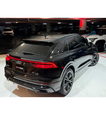 Audi Q8 2023