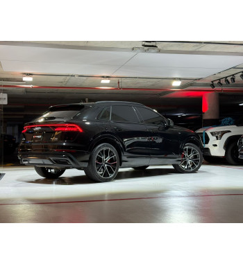 Audi Q8 2023