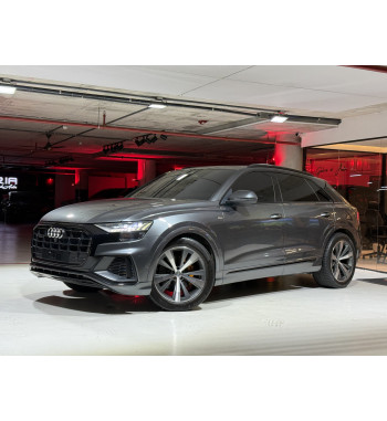 AUDI Q8 2019