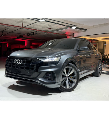 AUDI Q8 2019