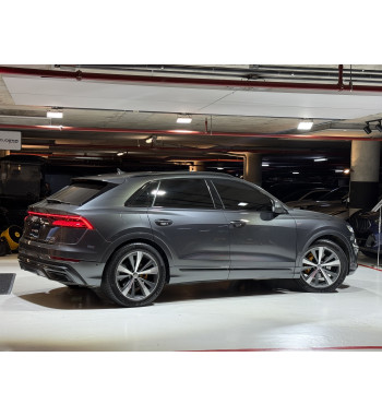 AUDI Q8 2019