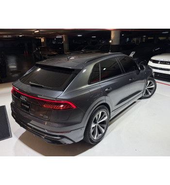 AUDI Q8 2019