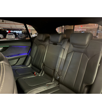 AUDI Q8 2019