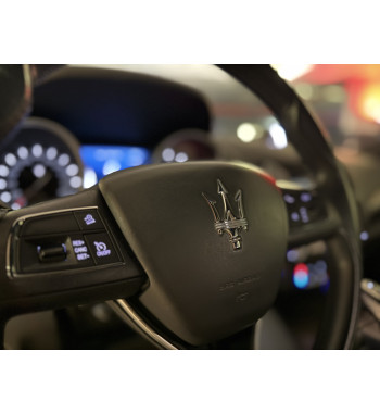MASERATI LEVANTE GRANSPORT 2019