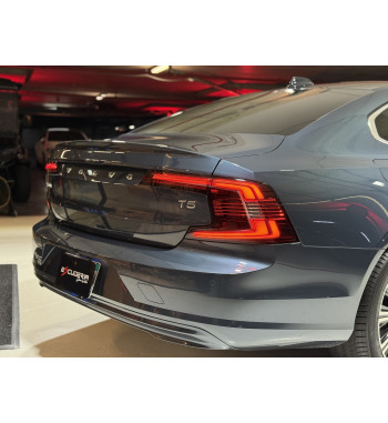 VOLVO S90 2021