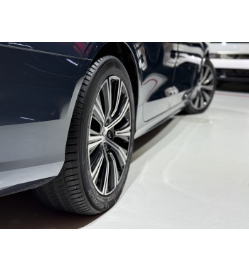 VOLVO S90 2021