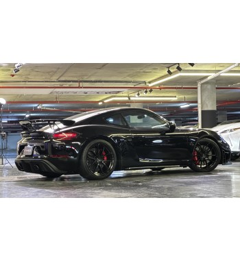 Porsche 718 Cayman GT4 2022