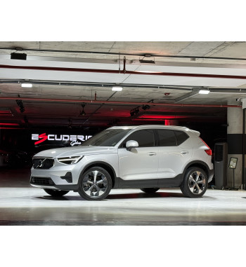 Volvo XC40 2023