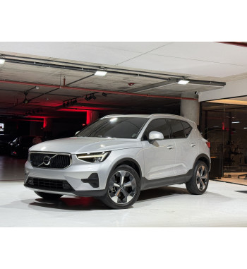Volvo XC40 2023