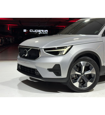 Volvo XC40 2023